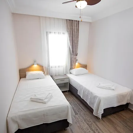 Aparthotel Diplomat 4*