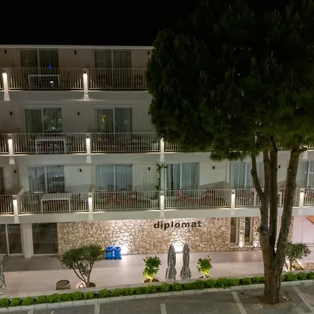 Diplomat 아파트